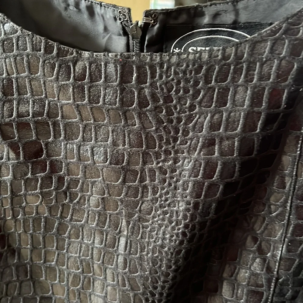 Vintage Selene Sport Women’s Black excellent condition faux crocodile sk…